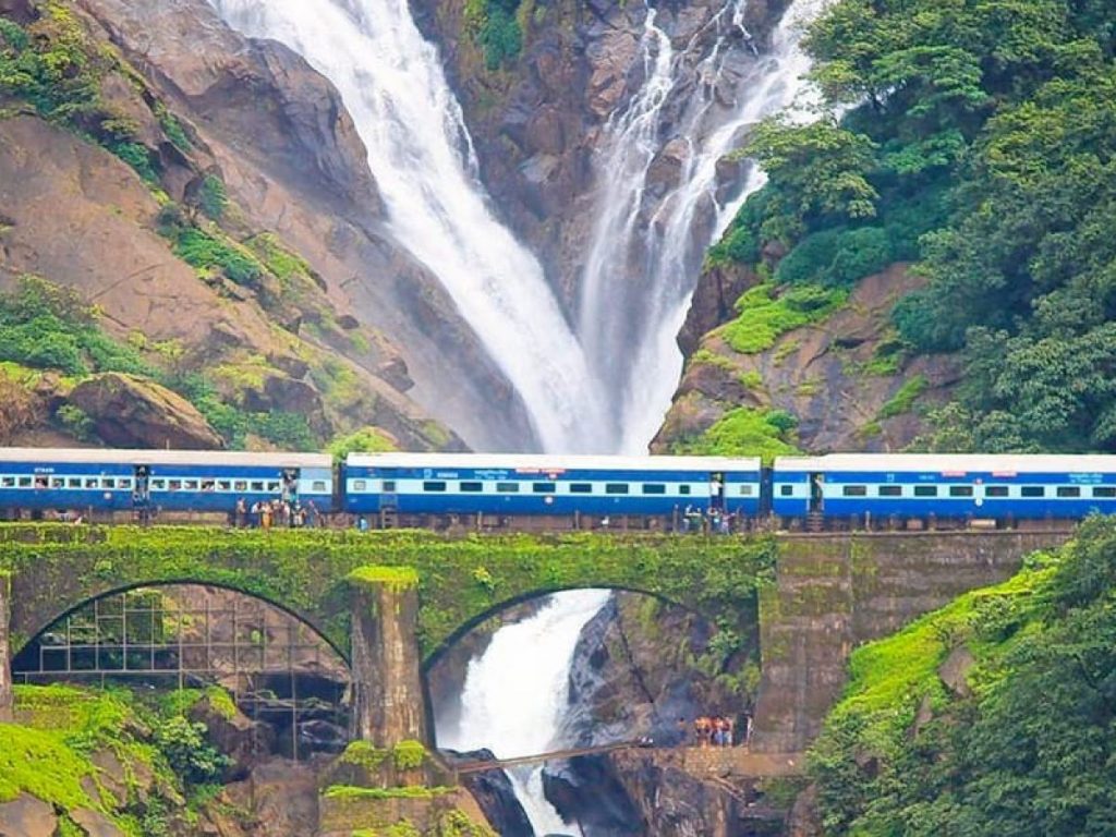 Dudhsagar-waterfall-1-1024×768