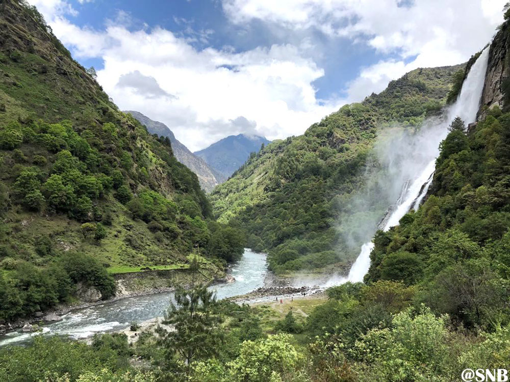 nuranang-waterfall-1