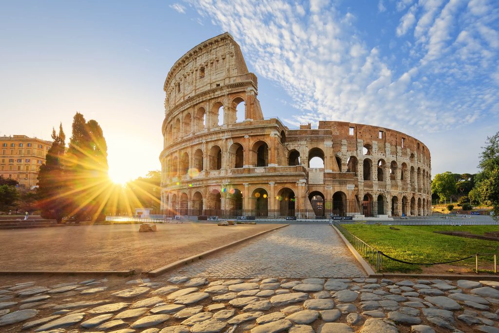 View,Of,Colosseum,In,Rome,And,Morning,Sun,,Italy,,Europe.